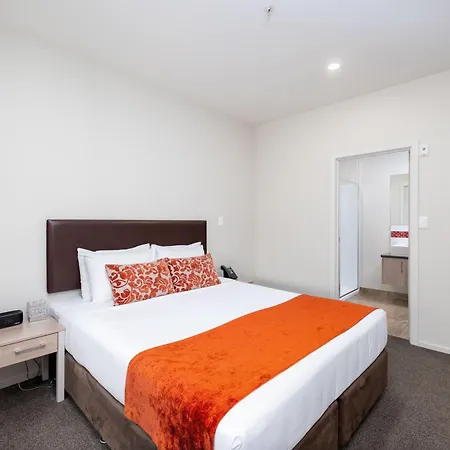 Ramada Suites By Wyndham Christchurch City Exterior photo